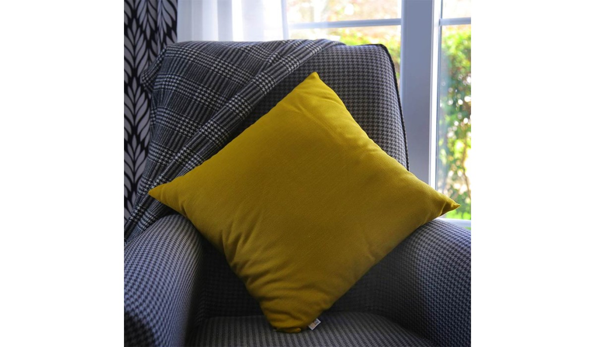 Μαξιλάρι καναπέ Bono βαμβακερό με φερμουάρ χρώμα κίτρινο 50x50εκ. | Mycollection.gr